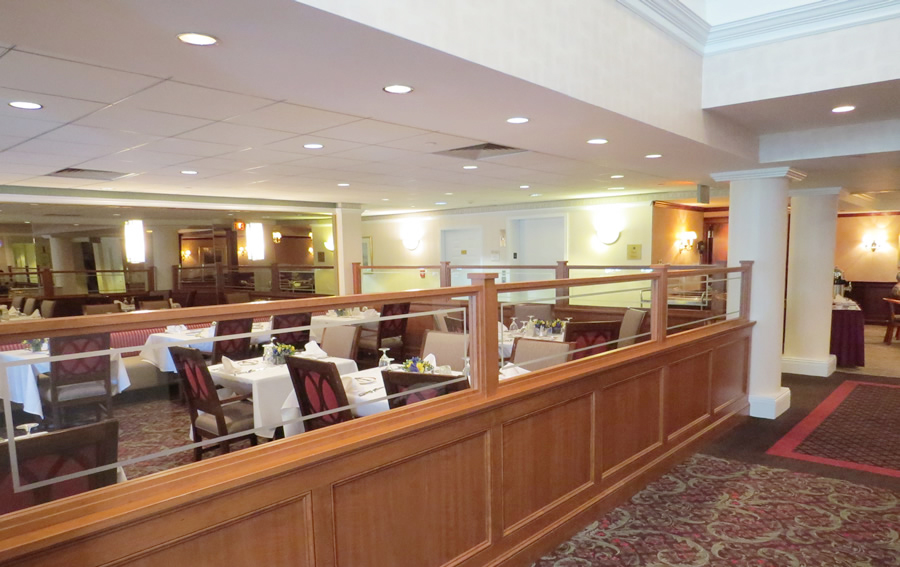 Fox Hill Village Dining Area