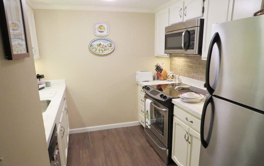 Fox Hill Village Kitchen Remodel