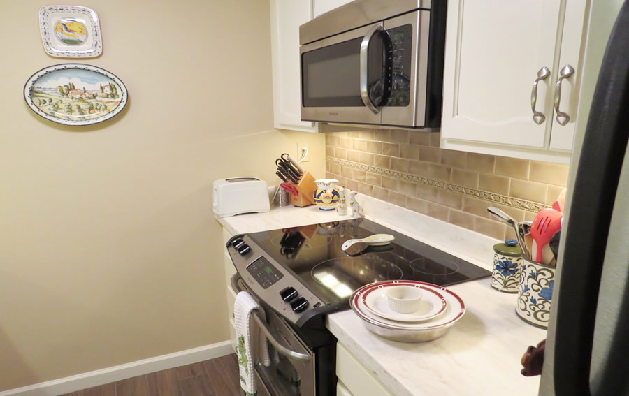 Fox Hill Village Kitchen Remodel